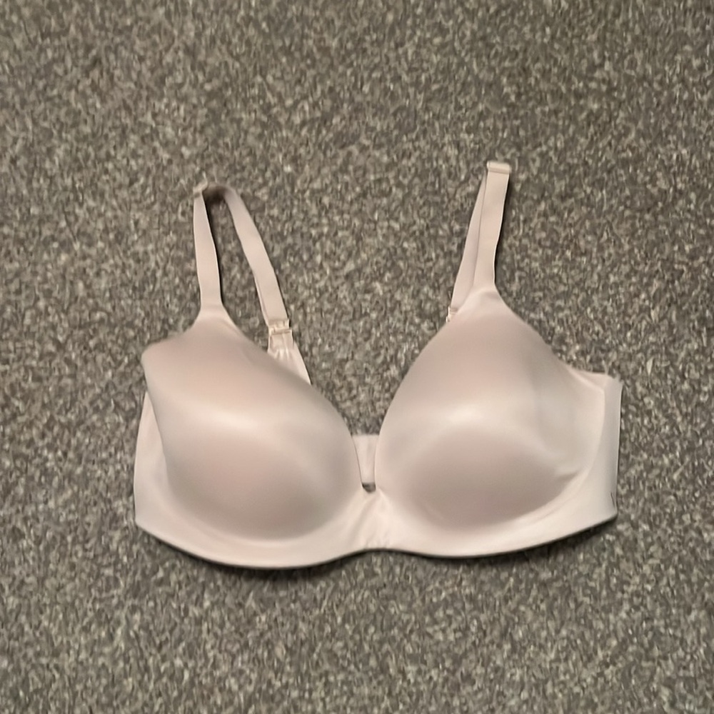 Victoria Secrets wireless demi bra. 36D